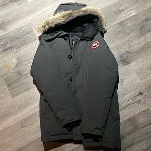 Men’s Canada Goose parka